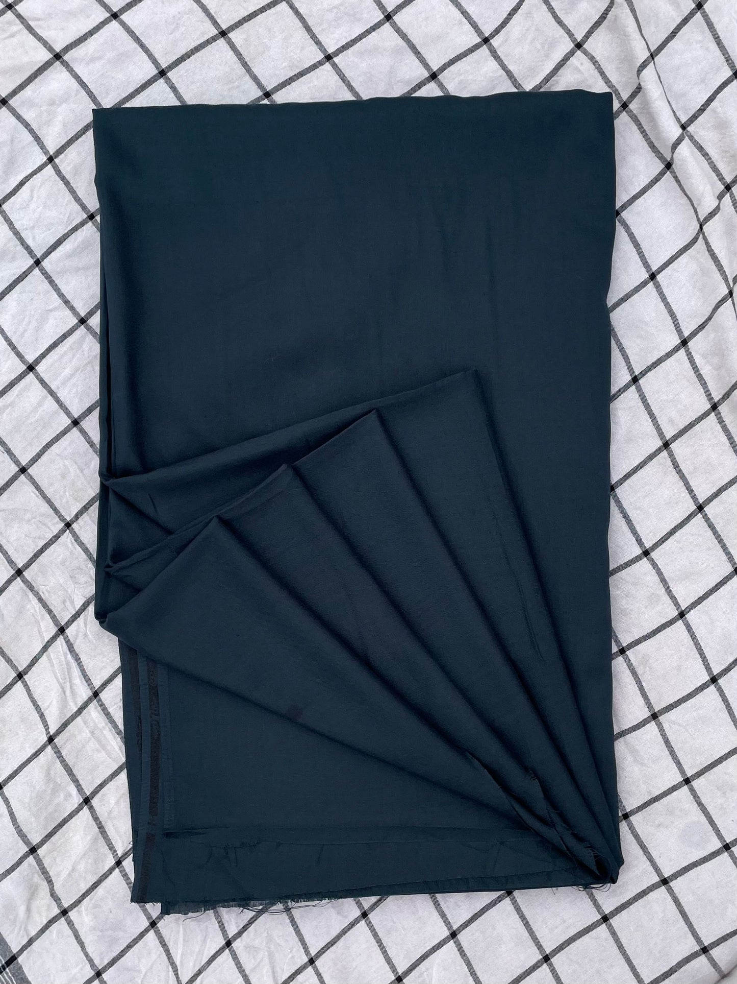 Premium Wash & Wear Men’s Unstiched Fabric